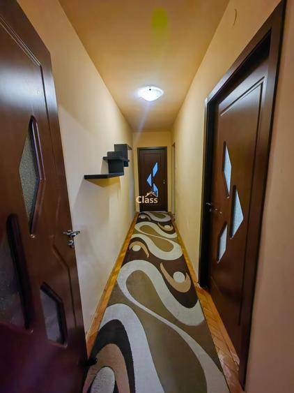 Apartament cu 3 camere semidecomandat, mobilat în Gheorgheni