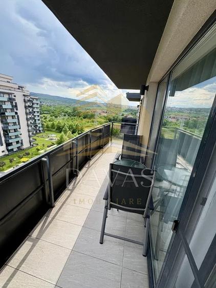 Apartament cu 2 camere semidecomandat, mobilat în Sopor