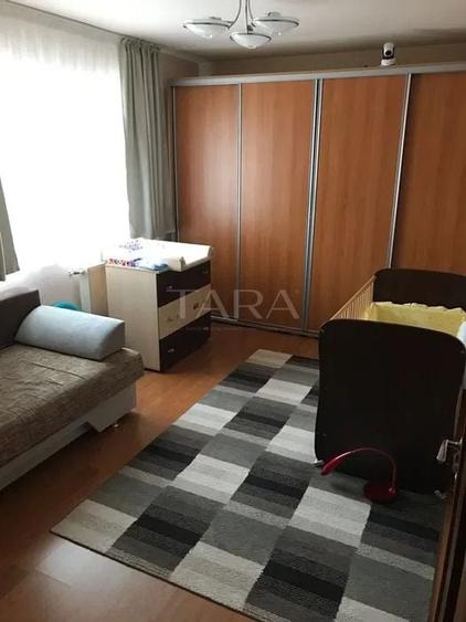 Apartament cu 2 camere semidecomandat, mobilat în Florești — fotografia 1