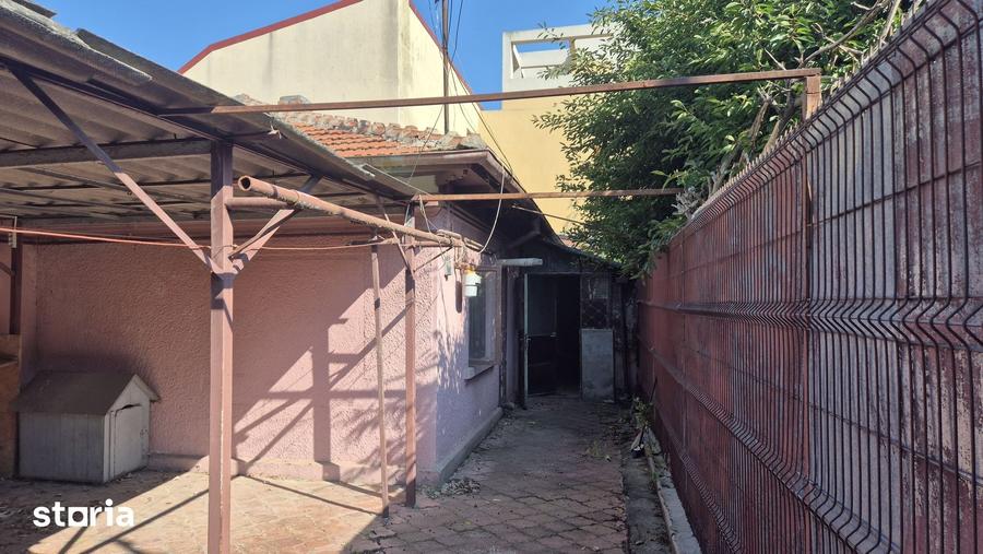 Casă cu 4 camere cu Teren 150 Mp în Faleza Nord