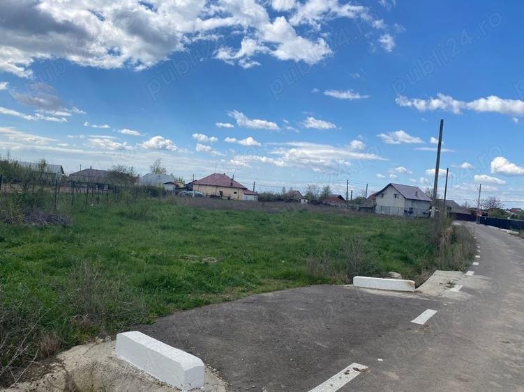Teren de 1892 mp, în Oarja
