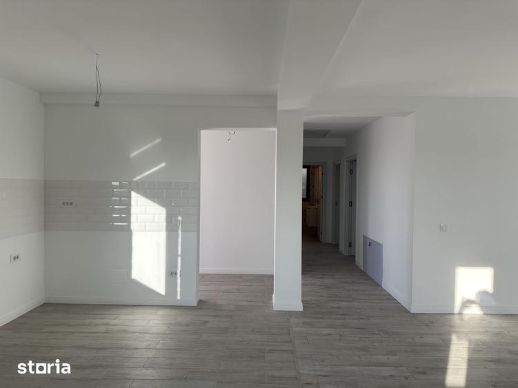 Casă cu 4 camere cu Teren 750 Mp în Bucium