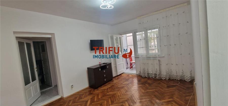 Apartament cu 2 camere nedecomandat, mobilat în Cetate