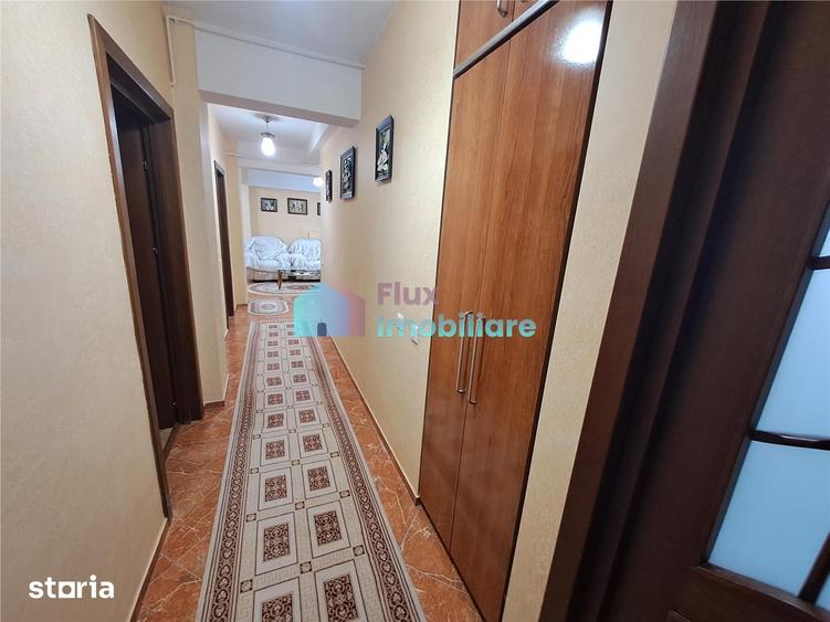 Apartament cu 4 camere decomandat în George Enescu