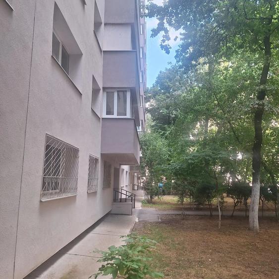 Apartament cu 2 camere semidecomandat în Lujerului