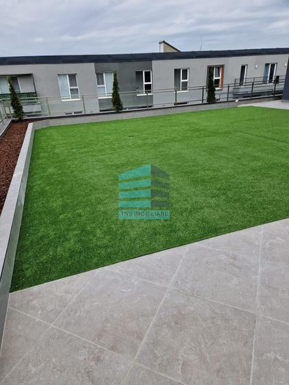 Penthouse cu 4 camere decomandat în Theodor Pallady