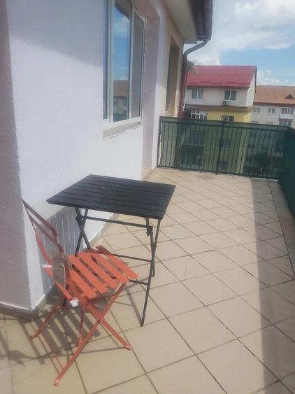 Apartament cu 2 camere decomandat în Ștrand