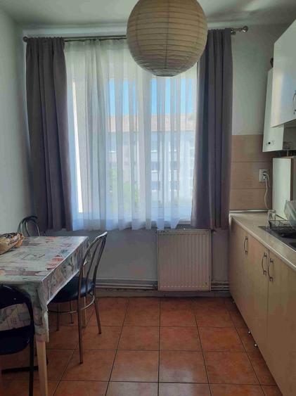 Apartament cu 2 camere decomandat în Terezian