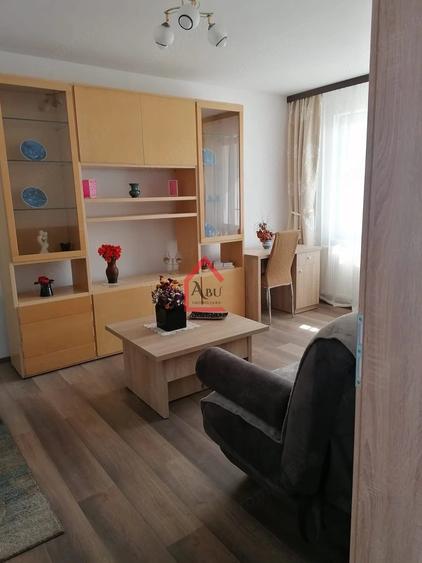 Apartament cu 2 camere decomandat în Filiași
