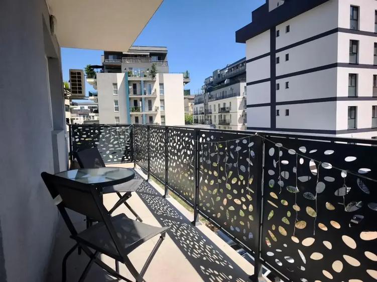 Apartament cu 3 camere decomandat, mobilat în Theodor Pallady