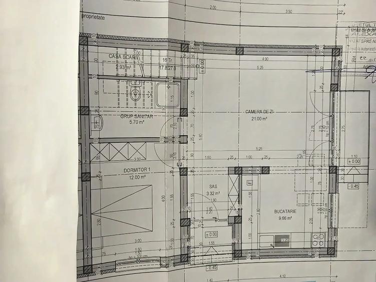 Casă cu Teren 250 Mp în Central