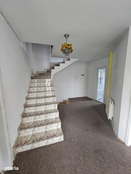 Casă cu 6 camere cu Teren 250 Mp în Gheorgheni