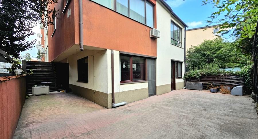 Apartament cu 2 camere decomandat în Dămăroaia