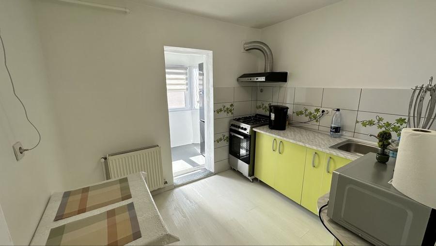 Apartament cu 2 camere decomandat în Inel II