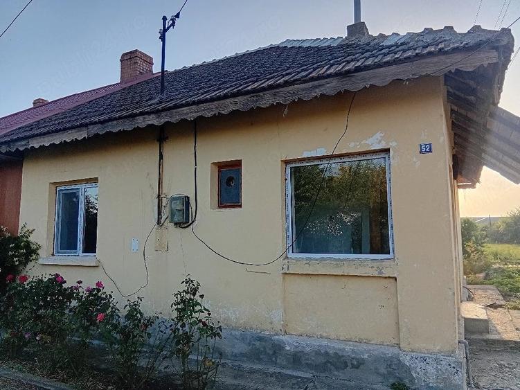 Casă cu Teren 2313 Mp în Cobadin