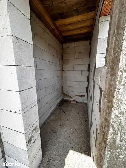 Casă cu 6 camere cu Teren 547 Mp în Sântimbru