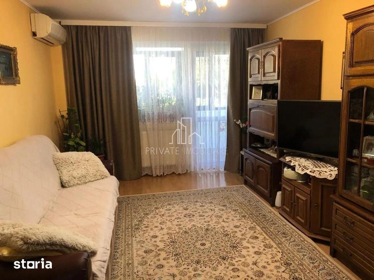 Apartament cu 3 camere decomandat în Tudor