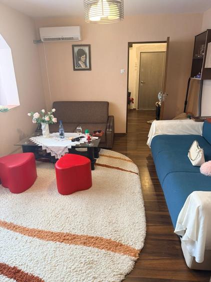 Apartament cu 2 camere nedecomandat în Central