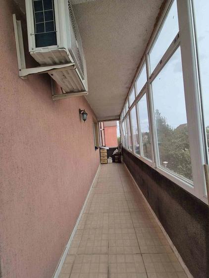 Apartament cu 2 camere semidecomandat în 1 Decembrie