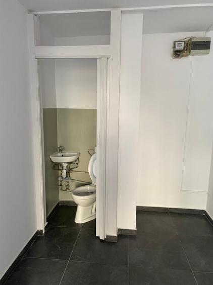 Spațiu comercial, de 15 mp, în Decebal