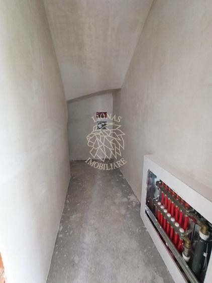 Apartament cu 3 camere decomandat în Vest