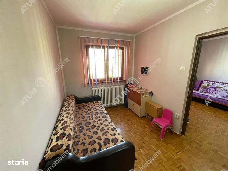 Apartament cu 2 camere nedecomandat, mobilat în Cedonia