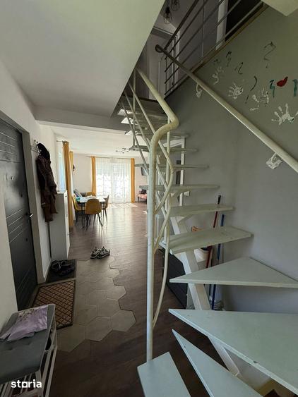 Casă cu 3 camere cu Teren 400 Mp în Central