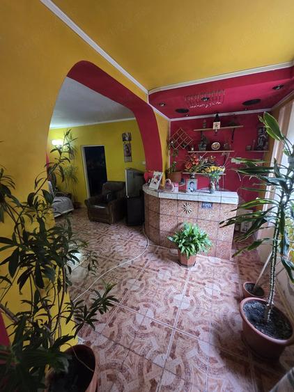 Casă cu Teren 270 Mp în Central