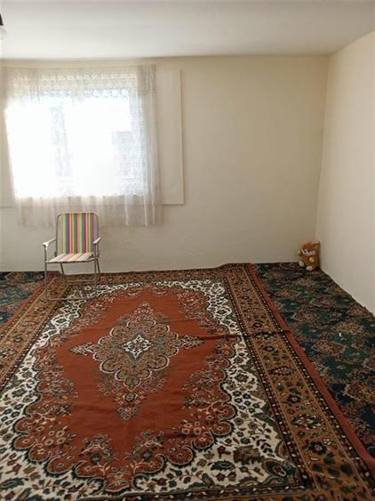 Casă cu 3 camere cu Canalizare în Novaci