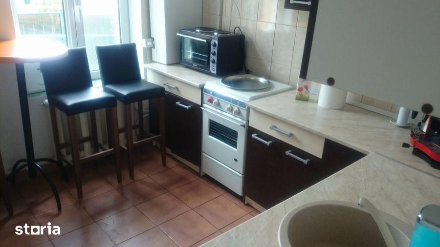 Casă cu 4 camere cu Teren 100 Mp în Central