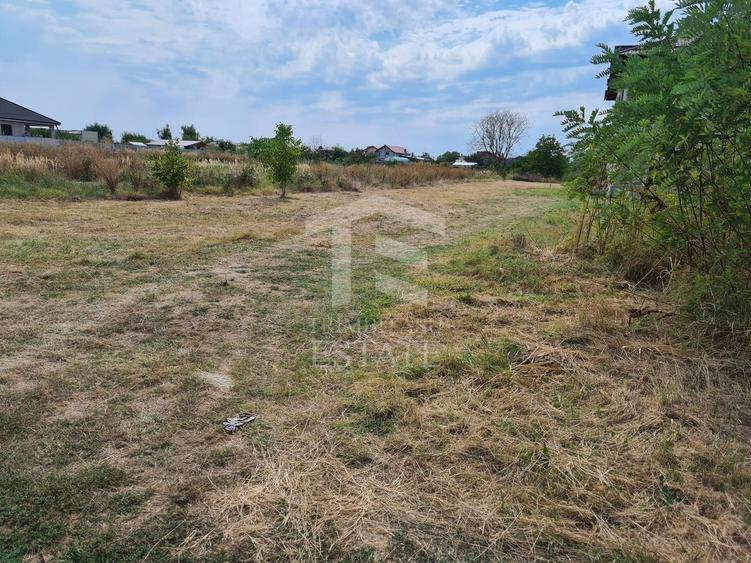 Teren Construcții intravilan de 1018 mp, în Domnești