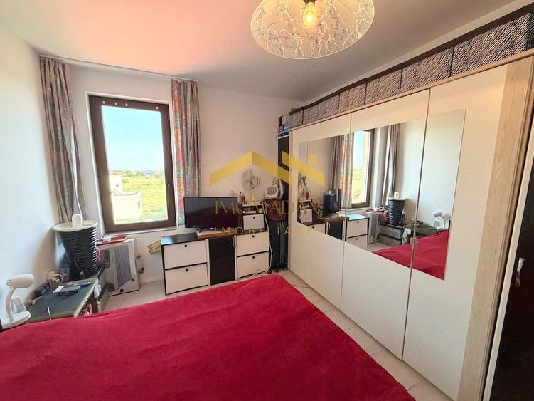 Apartament cu 2 camere decomandat în Giarmata