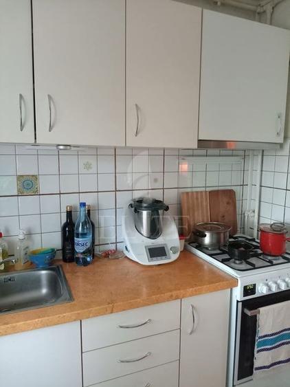 Apartament cu 3 camere semidecomandat în Mănăștur