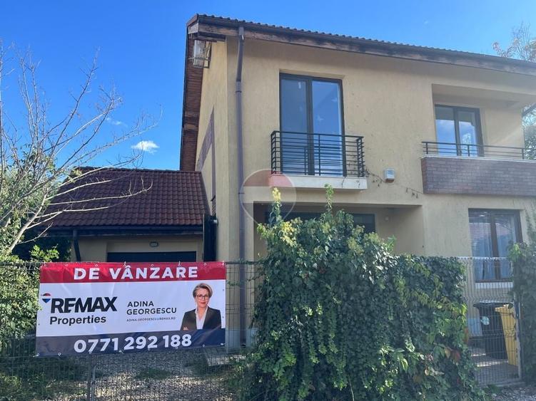 Casă individuală cu 6 camere cu Teren 751 Mp în Corbeanca