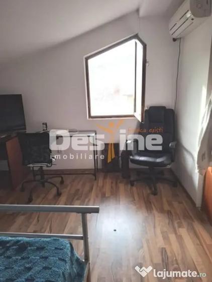 Casă cu 6 camere cu Teren 1521 Mp în Poiana