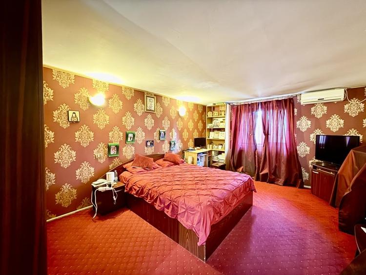 Spațiu comercial, de 200 mp, în Sat Vacanță