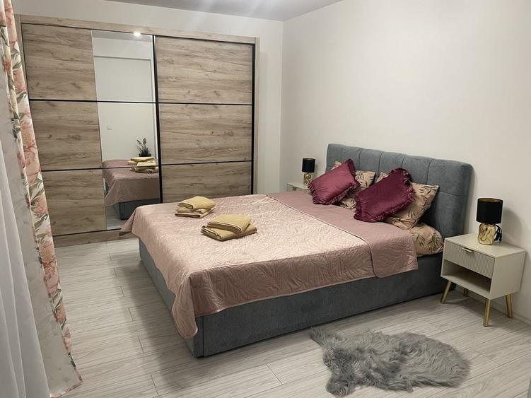 Apartament cu 2 camere semidecomandat în Unirii