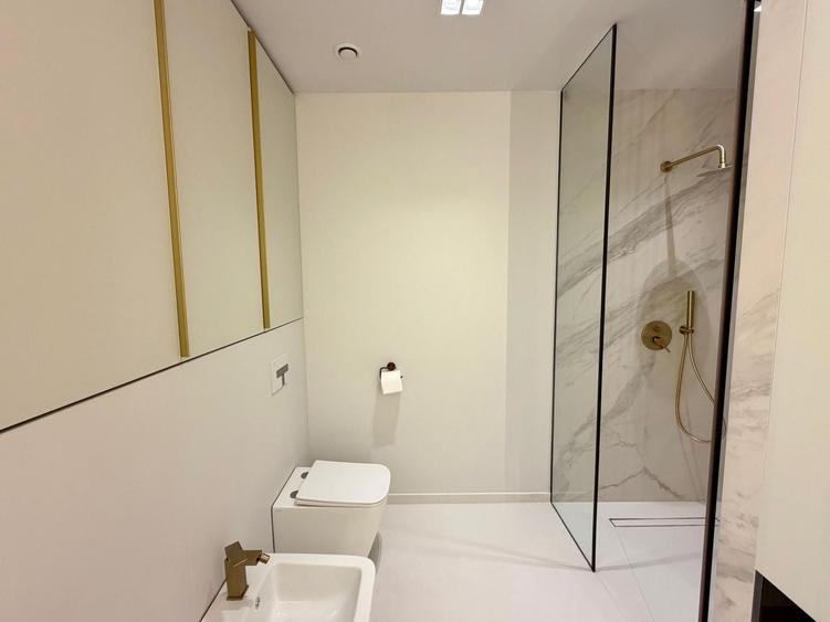 Apartament cu 4 camere decomandat, mobilat în Floreasca