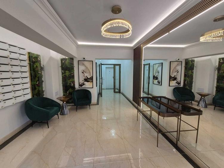 Apartament cu 2 camere decomandat în Rediu