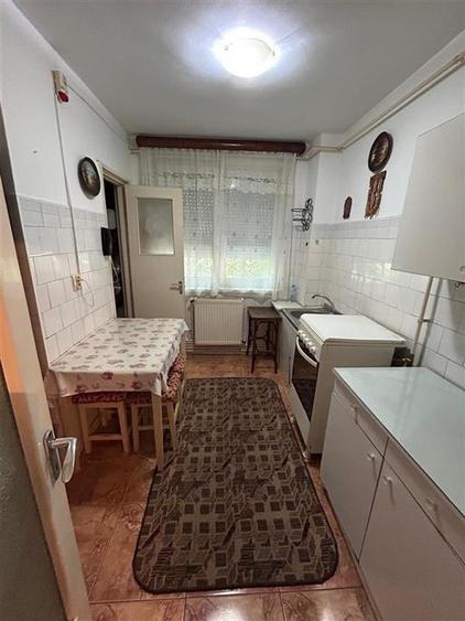 Apartament cu 2 camere semidecomandat în Hipodrom
