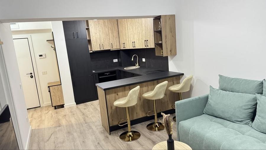 Apartament cu 2 camere decomandat în Central