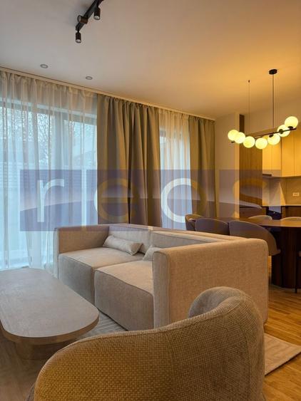 Apartament cu 3 camere, mobilat în Străulești
