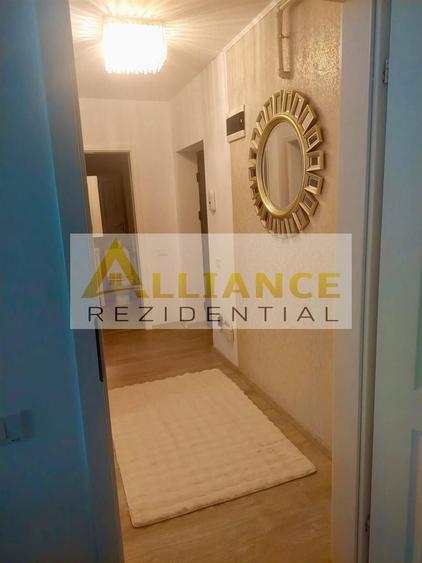Apartament cu 2 camere decomandat, mobilat în Central