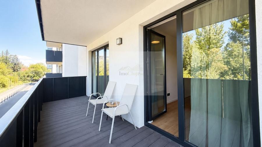 Apartament cu 2 camere semidecomandat, mobilat în Semicentral