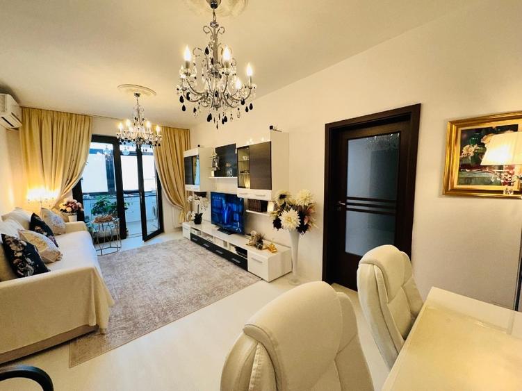 Apartament cu 3 camere semidecomandat în Drumul Taberei