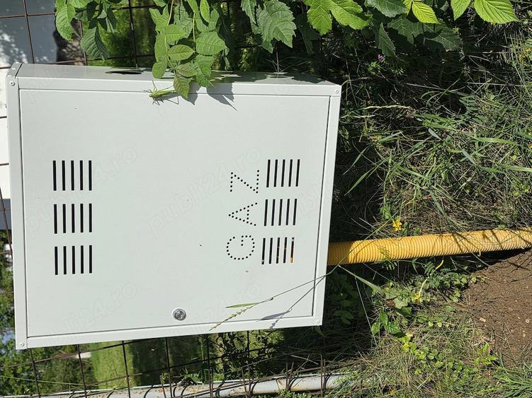 Casă cu 3 camere cu Teren 250 Mp în Moieciu