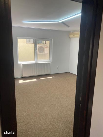 Casă cu 5 camere cu Teren 100 Mp în 13 Septembrie