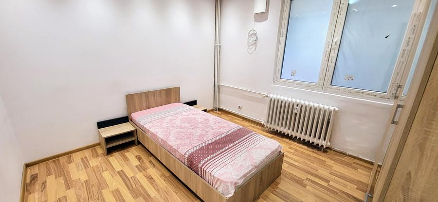 Apartament cu 3 camere decomandat în Dristor