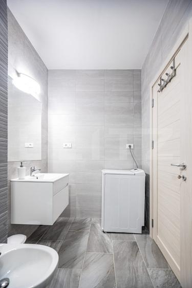 Apartament cu 2 camere decomandat, mobilat în Tractorul