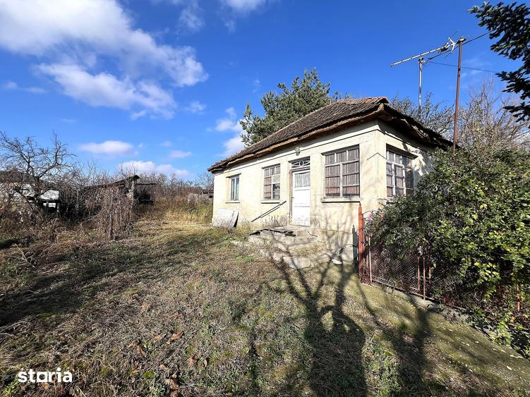 Casă cu 2 camere cu Teren 4339 Mp în Viile Satu Mare
